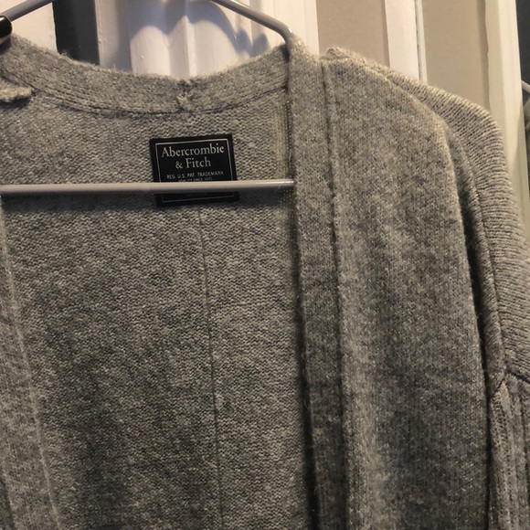 Cardigan - Picture 2 of 4